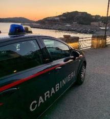 Violenza tra le mura domestiche: quarantenne residente longonese allontanato da casa