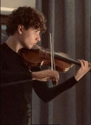Il giovane violinista Oleksandr Sayko in concerto nella chiesa del Santissimo Sacramento