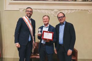 Il Consiglio regionale festeggia i 25 anni di Acqua dell’Elba con il Pegaso