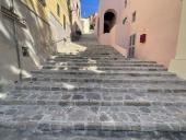 Il restauro della scalinata del  Forte Falcone