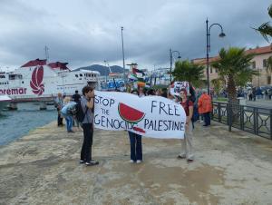 Solidarietà al popolo palestinese, in 250 alla manifestazione indetta dagli studenti