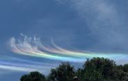 Suggestivi effetti cromatici della "tempesta solare" sui cieli elbani