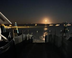 Aspettando le tartarughine... salvato dall&#039;annegamento un bagnante notturno a Sant&#039;Andrea
