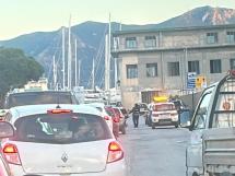Incidente sulla variante di Portoferraio: donna investita da una moto