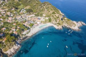 Sant'Andrea, bimba di 5 anni cade in una buca di un cantiere: trasportata in ospedale