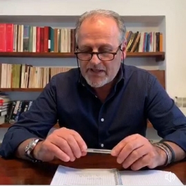 Zini sta meglio ed invia il suo messaggio augurale