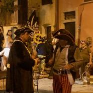 Pirati, leggende e tesori a Marciana nel nuovo spettacolo itinerante
