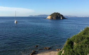 Cavo: bagnante urtato e ferito da un motoscafo