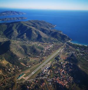 Aeroporto dell’Elba, traffico in forte crescita nel 2025: +51% di passeggeri