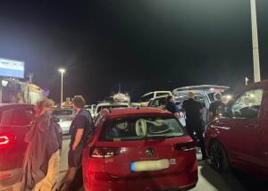 Ultima nave piena, elbani lasciati Piombino: "Serve un traghetto più capiente"