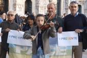 Il flash mob per la Pace dei Messaggeri del Mare a Milano