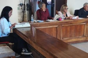 A proposito di amici in politica e della Presidente sfiduciata
