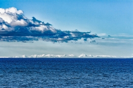 Fotonotizia: Le Apuane dall'Elba (con haiku)