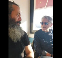 Edicola Elbana 2 Maggio - Troppi elbani a Piombino per rinnovo patenti - Ricordato a Firenze Francesco Bosi - E' uscito 'Piazza Duomo' degli Scapestrati