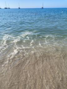 Seccheto acque torbide dopo i lavori notturni in spiagggia