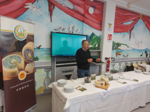 La Terze enogastronomia dell’Alberghiero incontrano il Consorzio di Tutela del Pecorino Toscano DOP