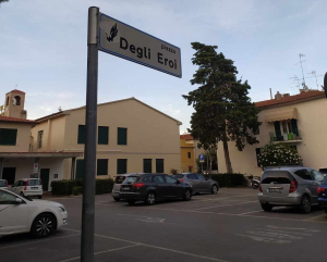 Parcheggi a Marina Campo, obblighi non troppo ben segnalati