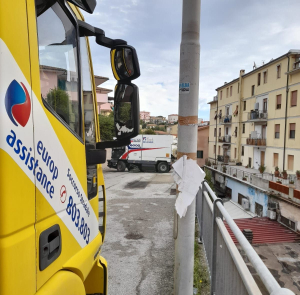 Portoferraio: una protesta per multe e rimozioni auto delle pulizie straordinarie