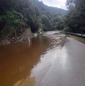 Piogge intense e un fine settimana di super-lavoro per smottamenti e allagamenti sulle provinciali