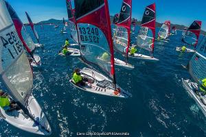Per festeggiare i 60 anni del Club del Mare Campo accoglie la O'pen Skiff e la Rs Aero