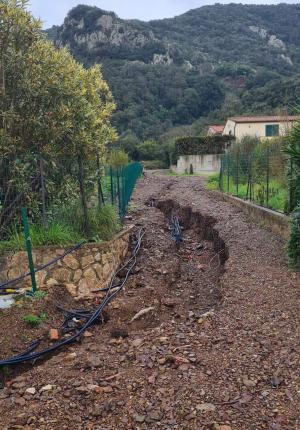 Rio: Dissesto stradale a Nisporto la minoranza sollecita risposte