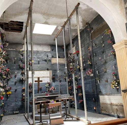 Cimitero della Misericordia - Urgenti i restauri della parte storica
