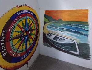 Il Grigolo ancora più bello con i murales sulle pareti del tunnel