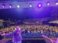 Porto Azzurro incantata dalle canzoni di Zucchero