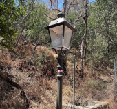 Atti vandalici sulla strada del Monserrato. Individuati i responsabili