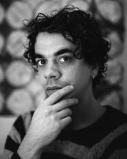 Pane, terra e memoria: l’artista elbano Gabriele Diversi in Sardegna per la seconda residenza di Legarti