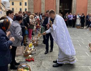 Festa della Pasqua per la comunità ucraina elbana nella chiesa del Santissimo Sacramento di Portoferraio