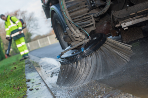 Pulizia di via Carpani, l&#039;ordinanza per lo sgombero temporaneo del parcheggio
