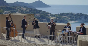 Record di visualizzazioni per "BLU", il video dei DOC - Musica di Scoglio