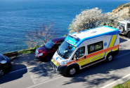 Cade in bici su un sentiero a Monte Perone: trauma toracico - codice rosso