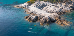 Grande Traversata sulla Rotta dei Cetacei: Capraia – Elba, 35 km a nuoto in solitaria contro le microplastiche