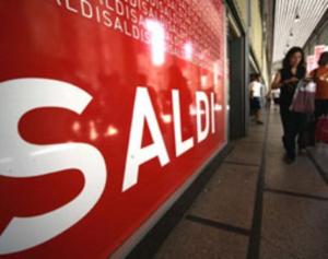 Saldi invernali, inizio fissato a sabato 3 gennaio 2026