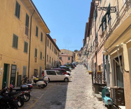 Le invincibili buche di Via della Fonderia