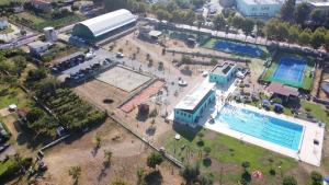 Una piscina piena di sorrisi: grande successo per la gara di nuoto dell’ASD Sporting Club Marciana Marina