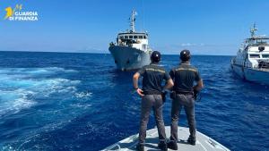 Guardia di Finanza e Guardia Costiera insieme per la tutela dell'ambiente marino e della filiera ittica nell'Arcipelago