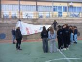 Il marinaio con il piede "marino" - Lezioni di vela coinvolgenti e poetiche nel golfo di Portoferraio