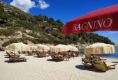 "Bagni Barbatoja: ovvero - afferma il Comune di Campo - storia infinita di abusi"