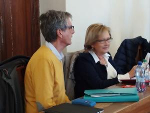 Un assessore votato da nessuno che si permette di sbeffeggiare la capogruppo di minoranza