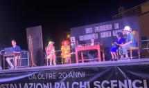 Applausi e risate a Rio Marina per la commedia in vernacolo riese