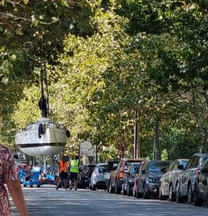 Verde pubblico e disservizi marinesi: l’episodio della barca che fa riflettere