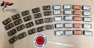 Quattro chili di hashish in camera da letto, arrestata coppia di giovani elbani