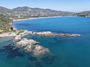 Capoliveri si prepara alla Pasqua: partito il piano di lavori per un’accoglienza ottimale agli ospiti e cittadini