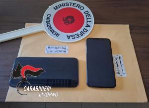 Portoferraio: recuperati due dei cinque iPhone rubati con una spaccata da Euronics