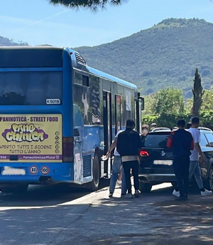 Portoferraio: scontro tra un autoveicolo ed un bus sulla Variante