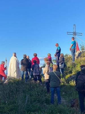 La Croce di Santa Lucia torna a illuminare Portoferraio