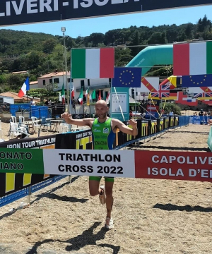 Triathlon:  Bonacina e Mairhofer, festa tricolore all’Elba